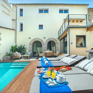 Owl Alvarez - Luxury Retreat In The Old Town Villa